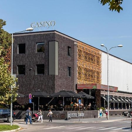 Apartmán Anna Komárno Exterior foto