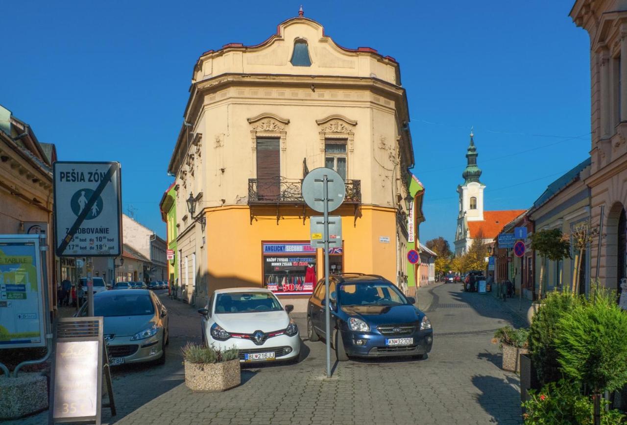 Apartmán Anna Komárno Exterior foto